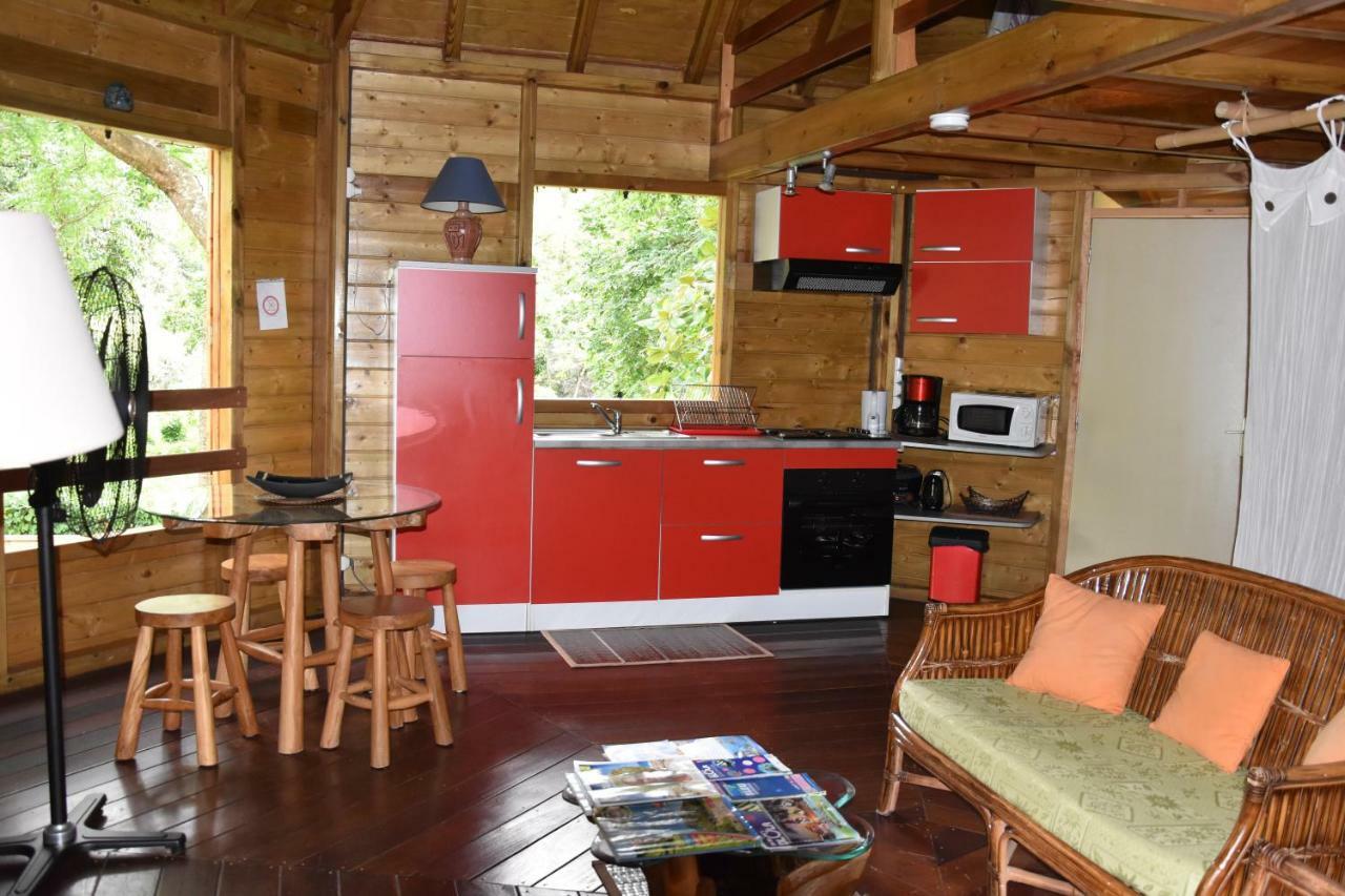 Gite Du Manial "Cabane Du Sentier Des Etoiles" Pointe-Noire Exterior foto